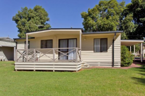 Cottage 20 - 3 Bedroom - Lake Hume Resort Albury